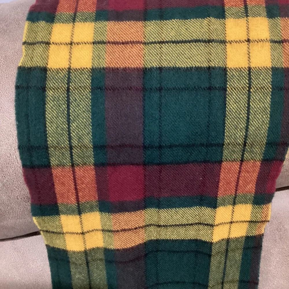Unisex 100% Lambswool scarf Edinburgh old town weaving Scotland like new